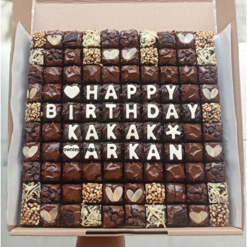 

Fudgy Brownies Custom Jumbo 25x25 cm