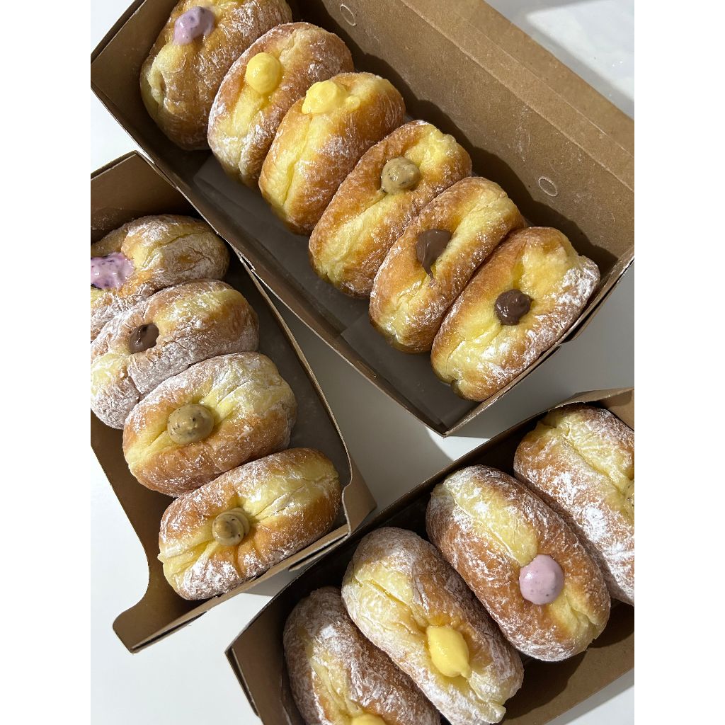 

RB Bomboloni by Carolwhobakes