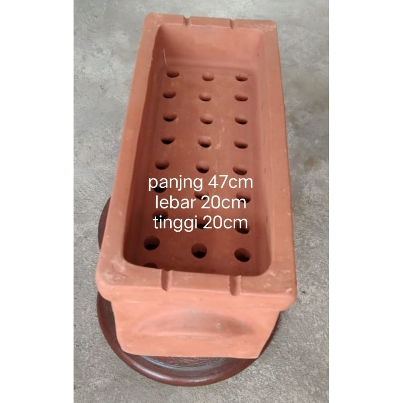 BAKARAN SATE/ANGLO SATE/PEMANGGANG SATE DARI TANAH LIAT.