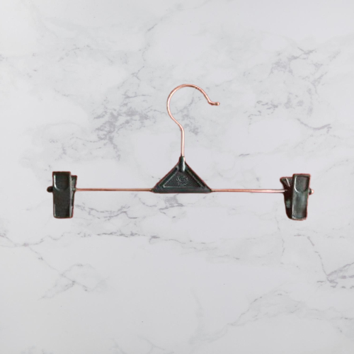 HANGER GANTUNGAN JEPIT PLASTIK / BEKAS LAYAK PAKAI