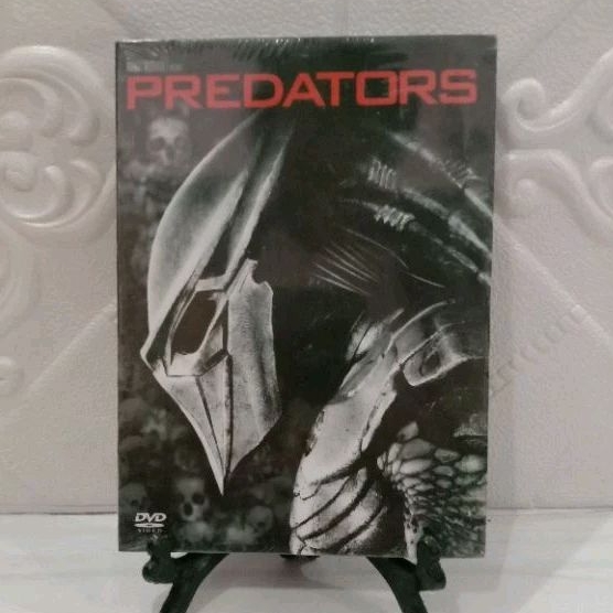 DVD PREDATORS (Original)