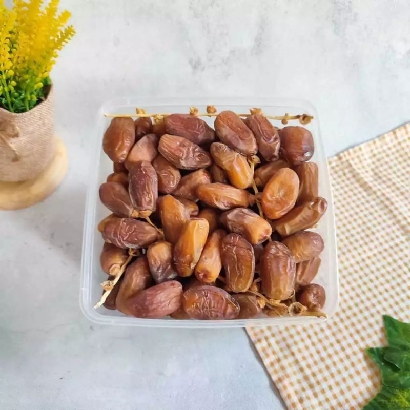 

Kurma Palmfruit Tunisia Tangkai toples 1kg