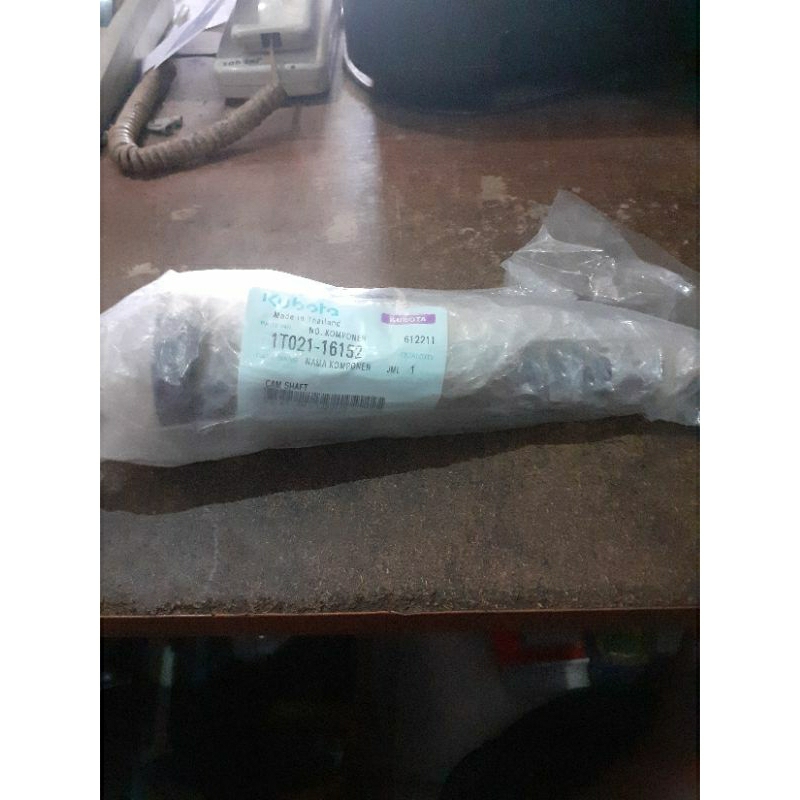 camshaft/noken as mesin diesel KUBOTA RD 85-S(NEW)asli ori