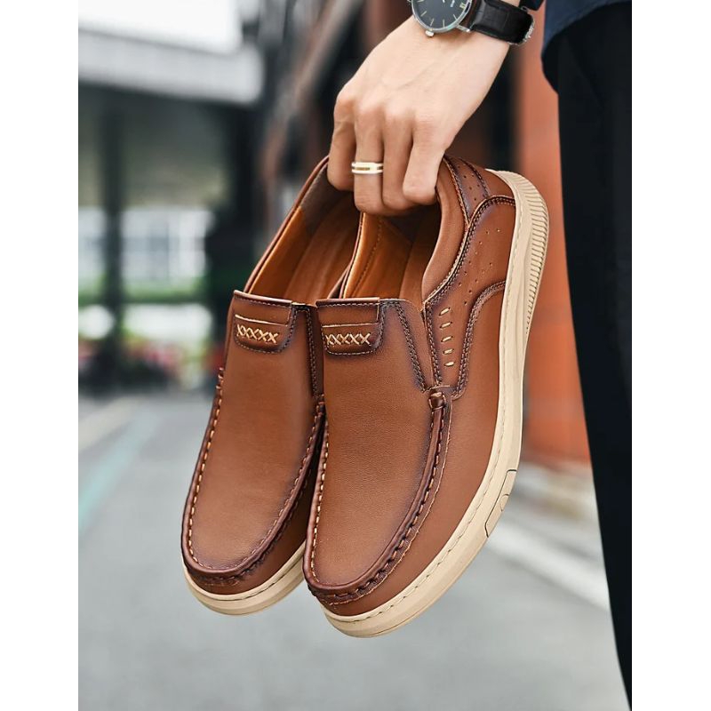 sepatu kulit premium pria semi formal PRADA loafer slip on tanpa tali model polos,sepatu kerja sepat
