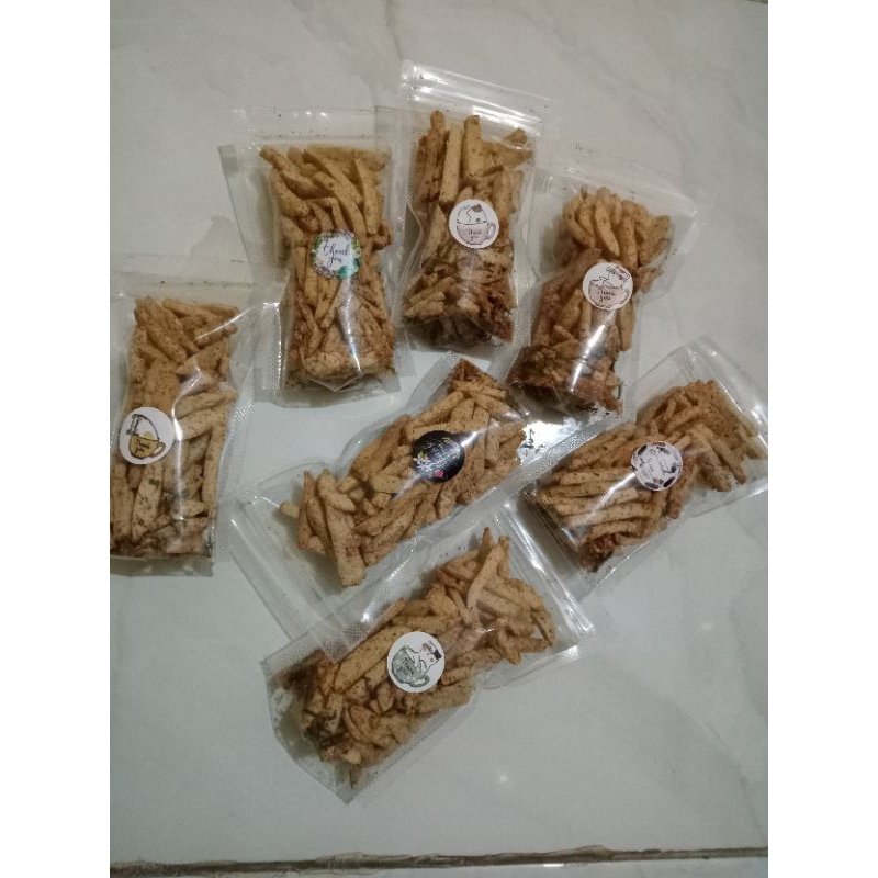 

basreng ori dan pedas 60gr renyah dan gurih daun jeruk