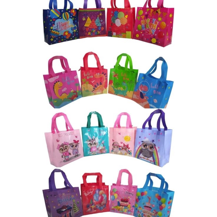 

Goodie bag karakter Anak Lusinan isi 12 22x23x11 Tas kado Tas promosi Tas hampers Tas ultah jerapa mix