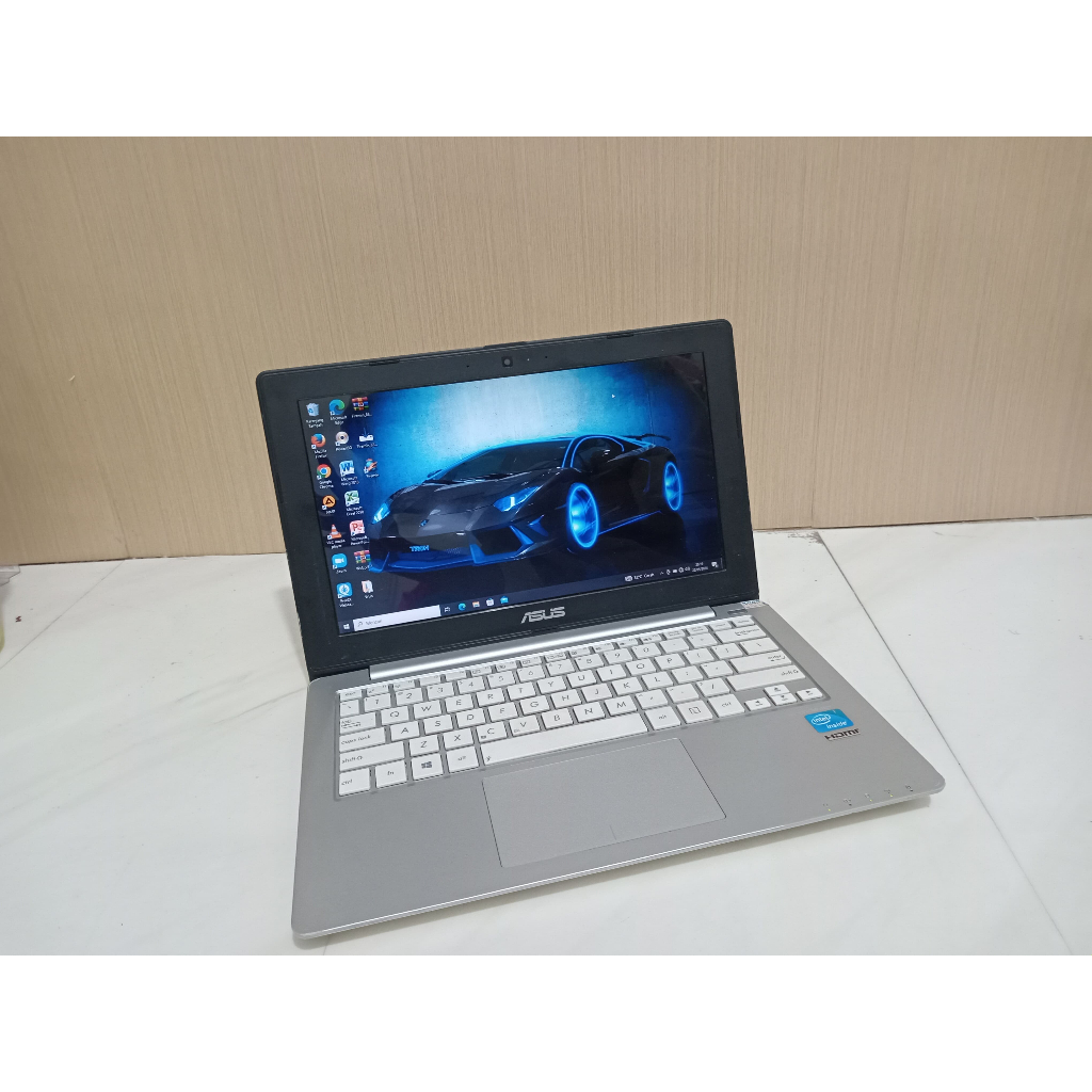 Notebook Asus X201E hdd 300gb ram 4gb processor intel celeron cpu 847 NORMAL DAN MURAH