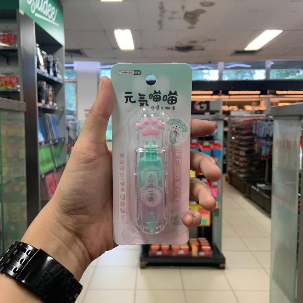 

Gramedia - Twingo Cat Paw Ombre Retractable Correction Tape Tg-B7342