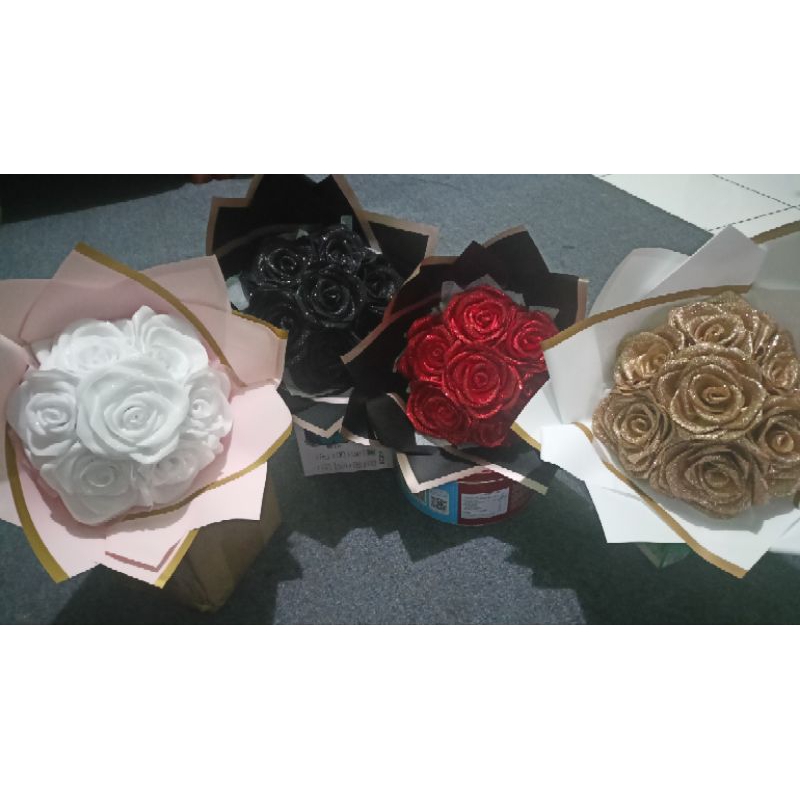 Buket bunga pita satin untuk wisuda