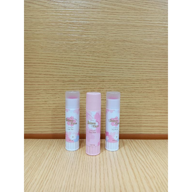 

glue stick/lem stik 15 gram M&G sakura time