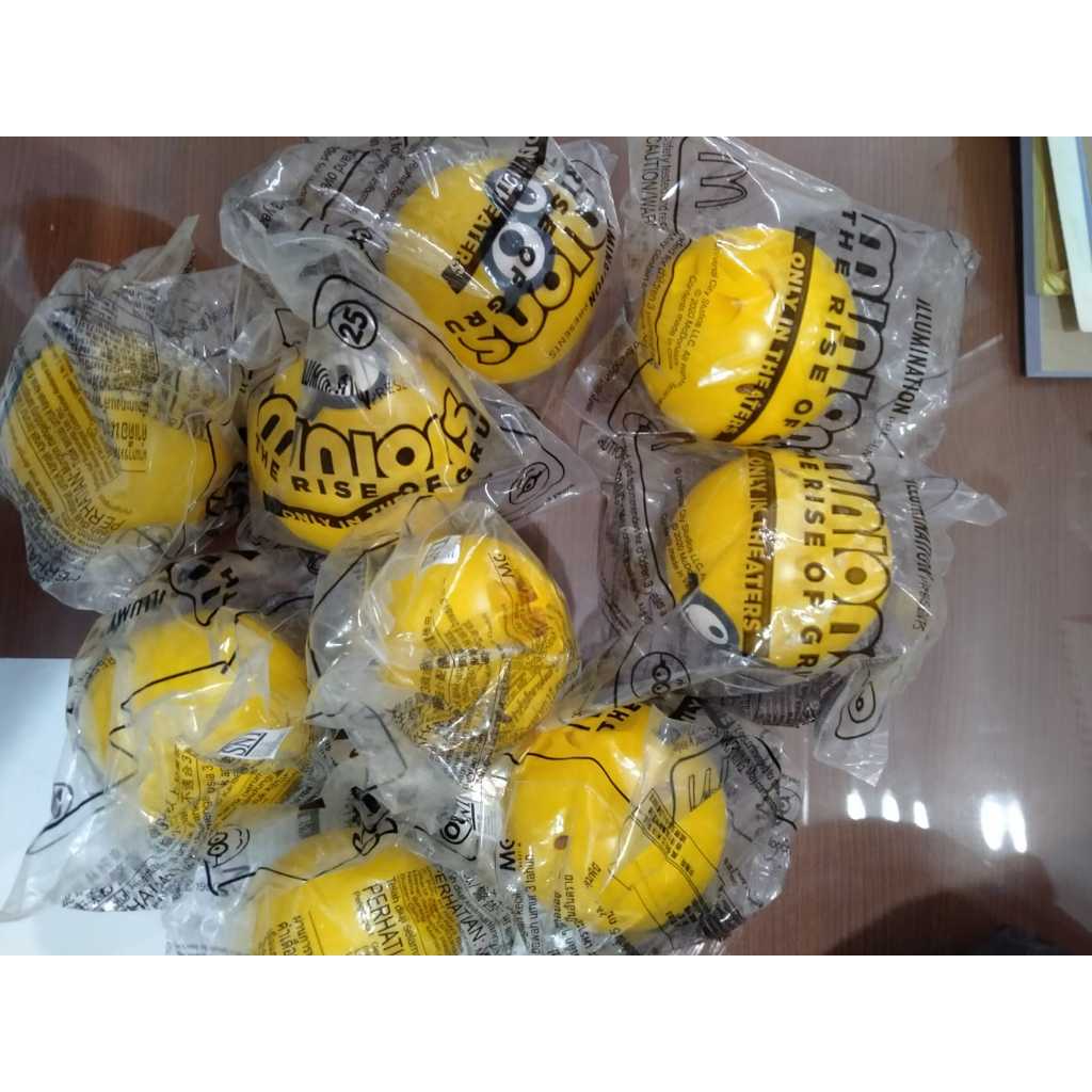 Happy Meal Minion Ball McD Ball Minion Gold McDonalds per 1 pc