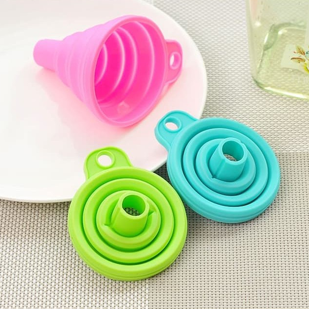 Corong Silikon Lipat Bulat Saluran Minyak Air Water Oil Botol Gelas Warna Liquid Air Karet Wadah Ben