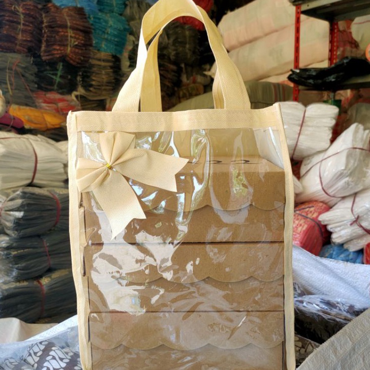 

Hemat Banyak Tas hajatan Mika MEWAH KUALITAS TERBAIK Harga per lusin isi 12 uk22x22x3cm PxLxT