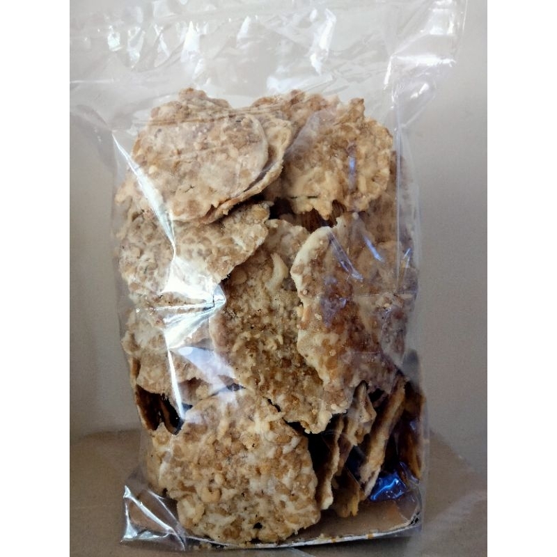 

KRIPIK TEMPE PREMIUM DAUN JERUK PURUT ASLI KARANGANYAR