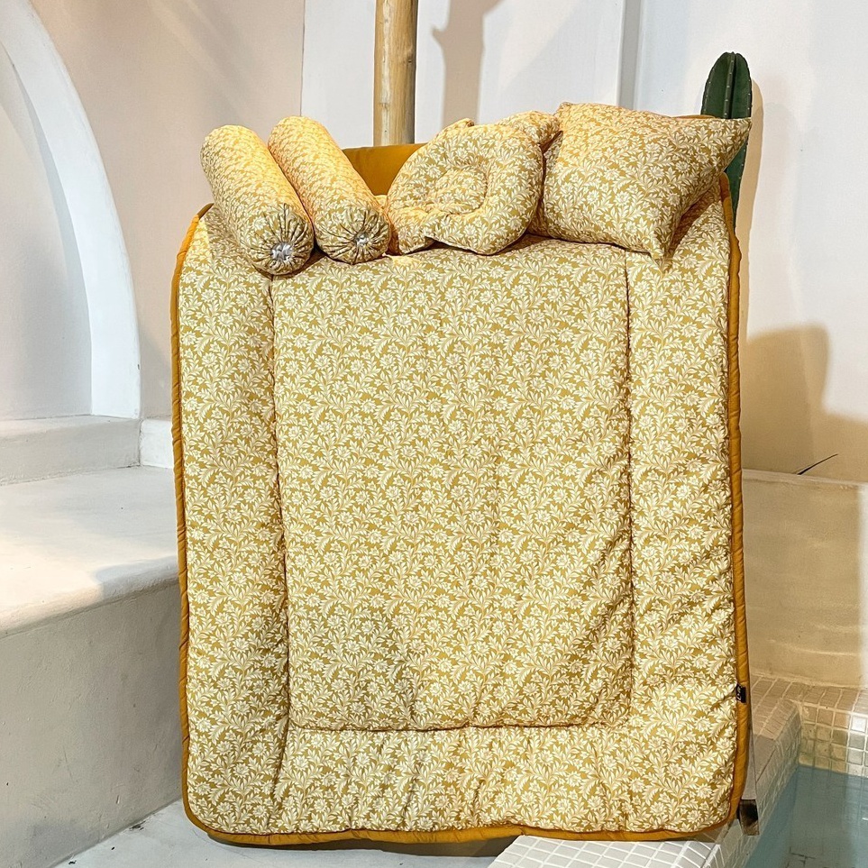 ART W47J Goldenic  Bedcover Bayi Set Motif Ohara