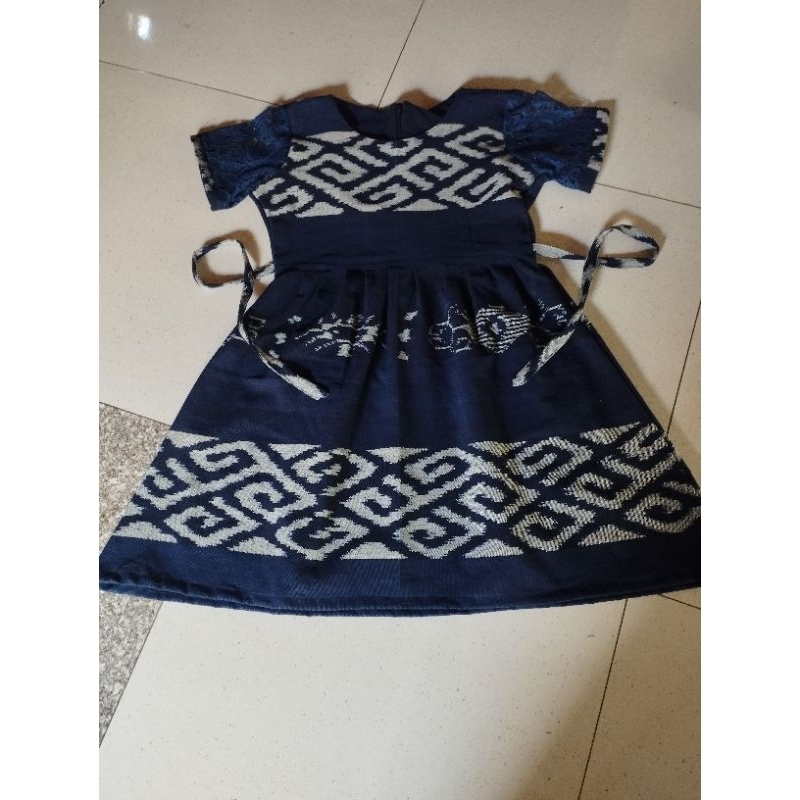 BAJU TENUN ANAK PEREMPUAN LENGAN BURKAT