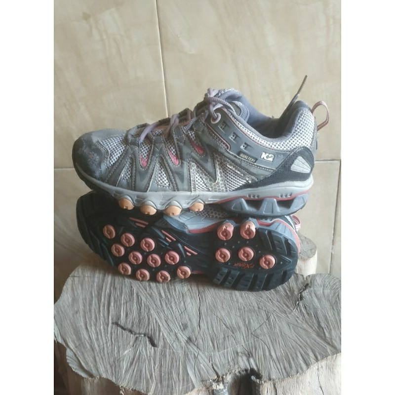 sepatu outdoor K2