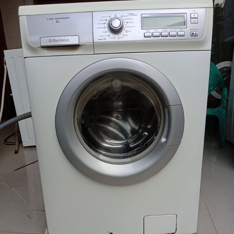 mesin cuci electrolux kapasitas 8kg mulus