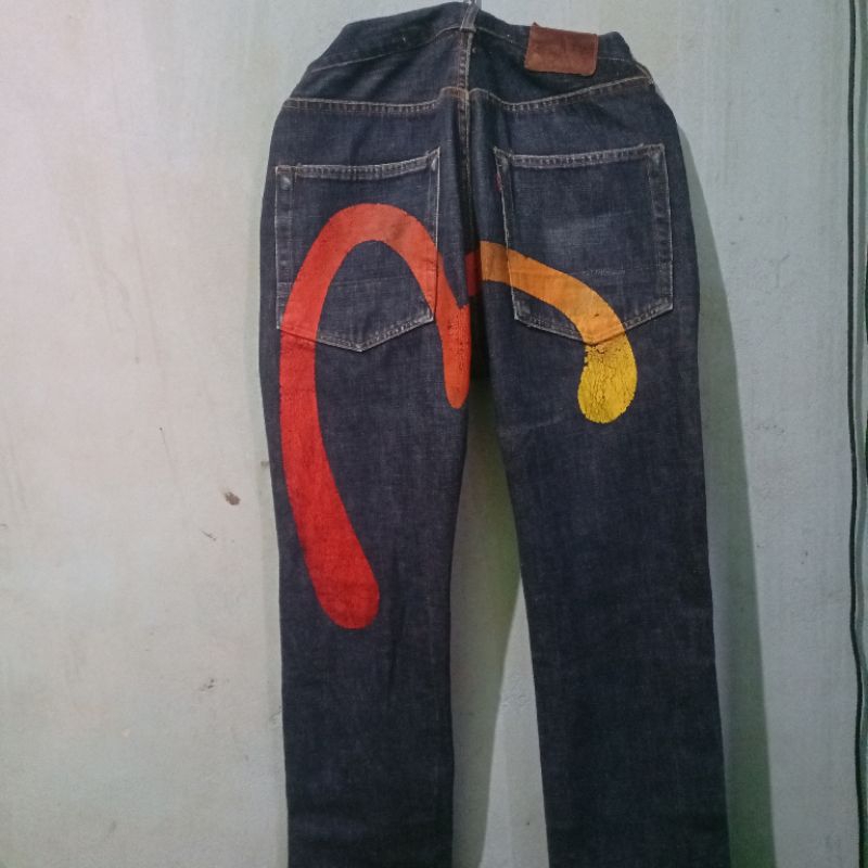 cek out divideo biar diskon, Preloved Jeans Evisu big logo Original