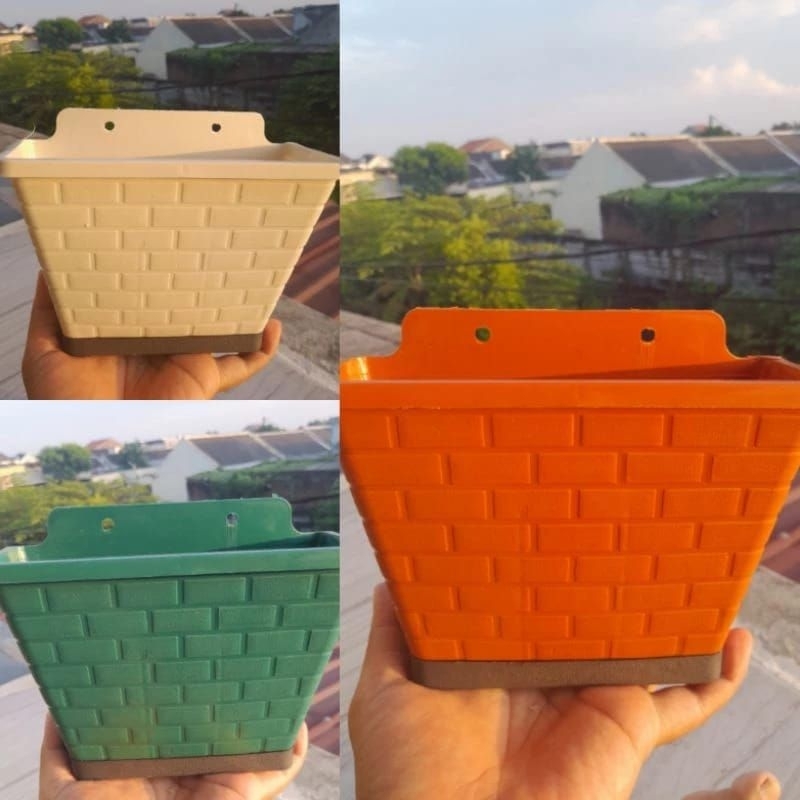 Pot Bunga Pot Tempel Dinding Motif Bata Panjang 22 cm