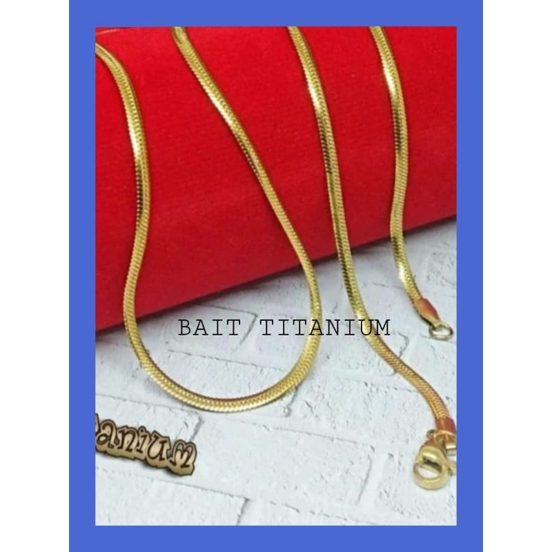 KALUNG TITANIUM PRIA MODEL EMAS PIPIH GEPENG KALUNG ANTIKARAT DAN TIDAK PUDAR