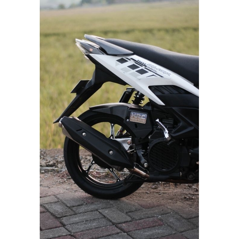 PRE-ORDER Hugger Airblade OLD Pnp VarioTechno 110 / Vario Karbu (KVB) R14