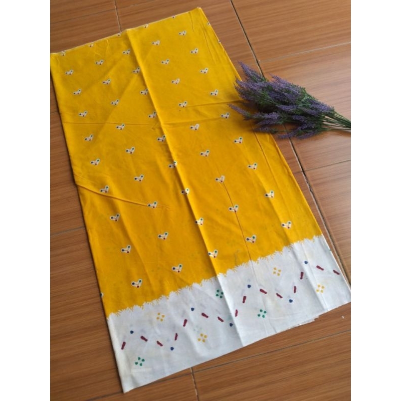 Kain batik Motif jumputan putihan