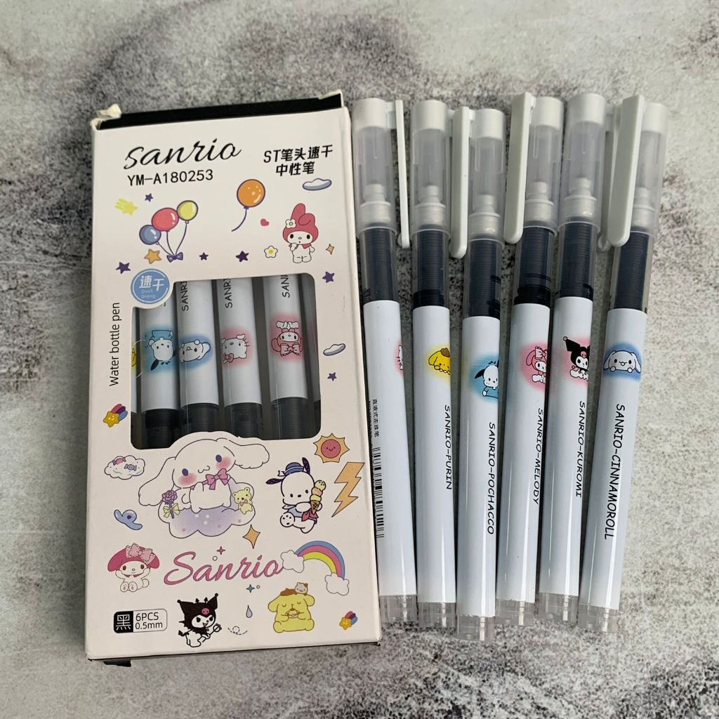 

Pen GEL karakter Sanrio Karakter 1 Set isi 6 PCS Best Quality Pulpen SANRIO Kualitas Premium Lengkap All Character Tinta Hitam Bisa COD
