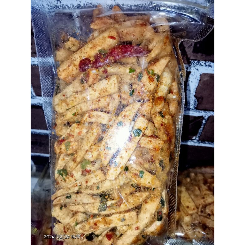 

Basreng pedas rasa daun jeruk