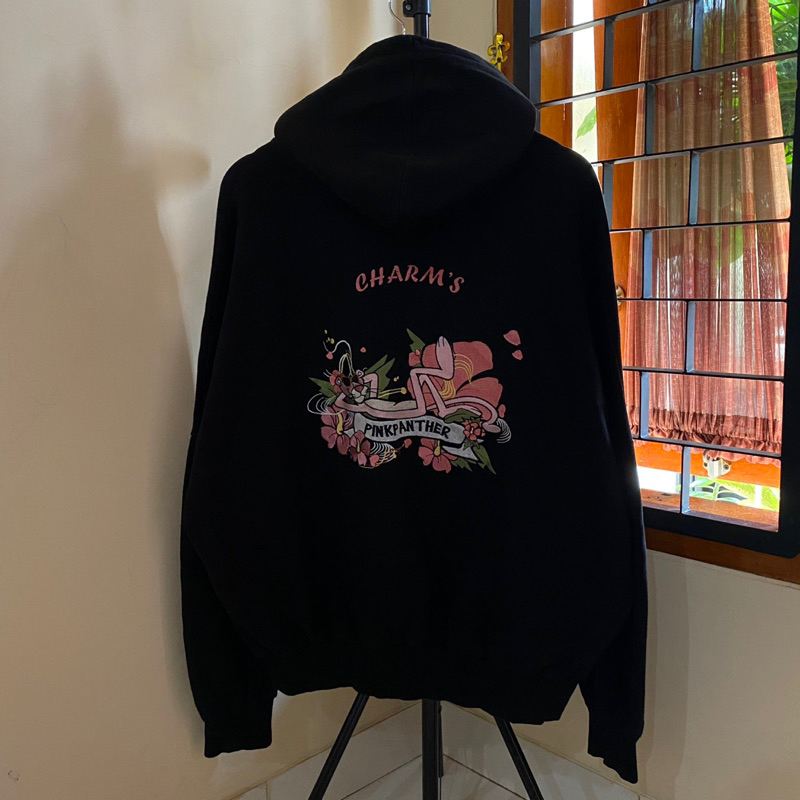 Hoodie Charms x Pink Panther Official