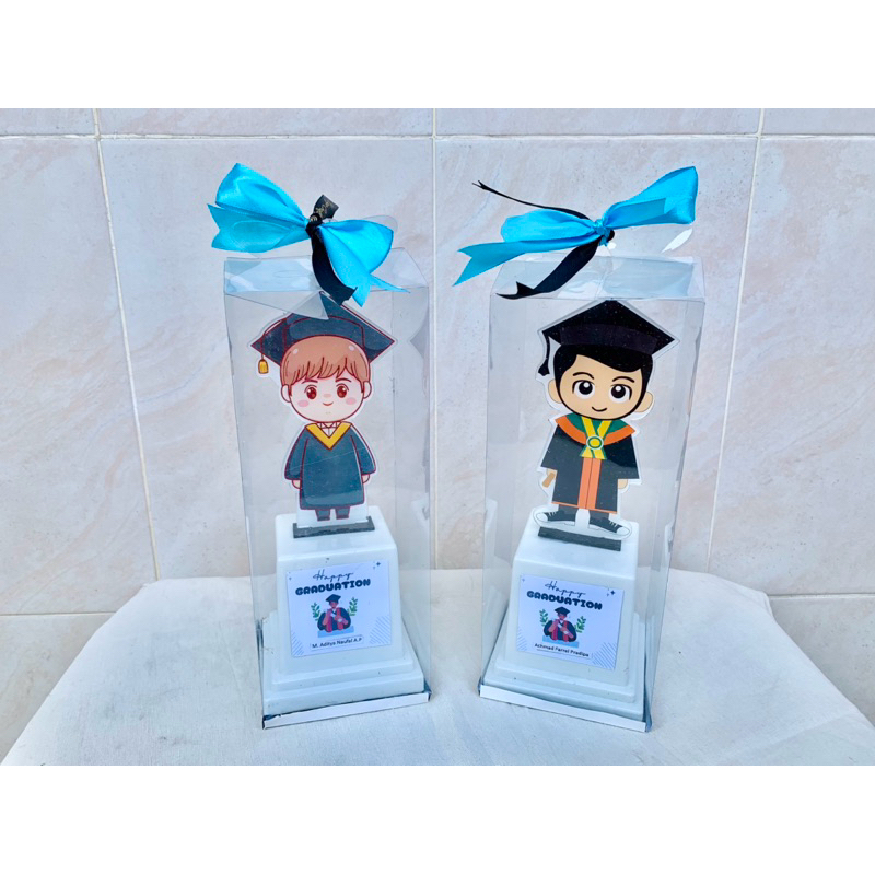Piala wisuda / piala graduation / piala anak wisuda / piala murah