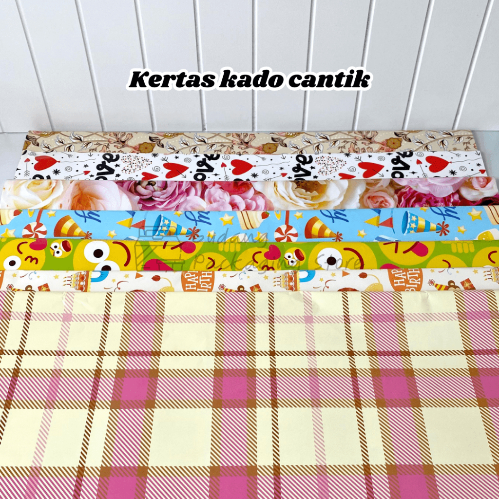 

50 PCS / KERTAS KADO LUCU/ BUNGKUS KADO