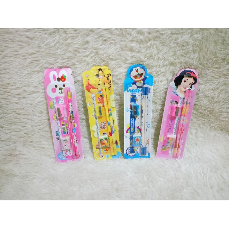 

1 SET ALAT TULIS ANAK PENSIL,PENGHAPUS, PENGGARIS