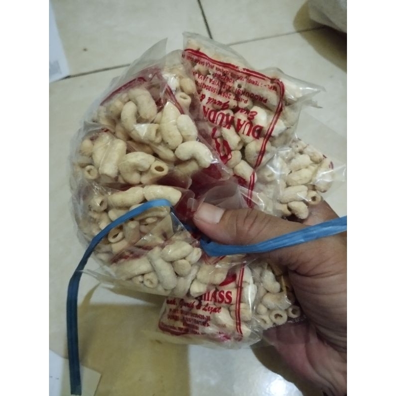

Makaroni Isi 10 bungkus (1 ikat)