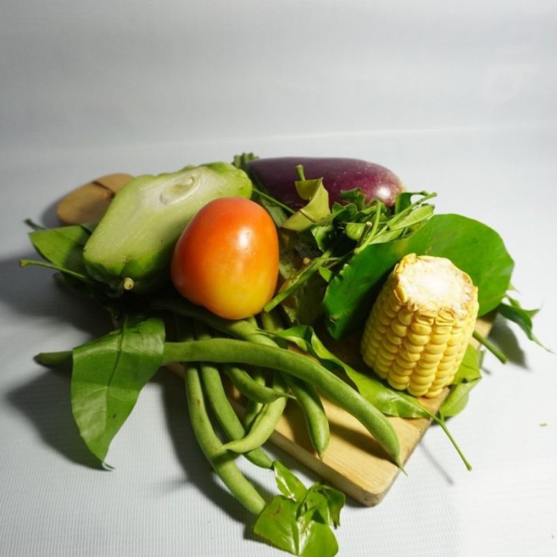 

sayur asem mentah