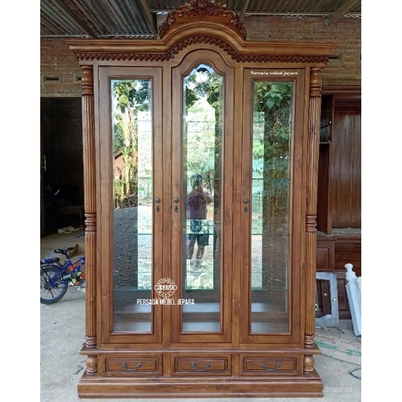 Lemari hias terbaru / Lemari hias 3 pintu / Lemari / Lemari jati / Lemari pajangan