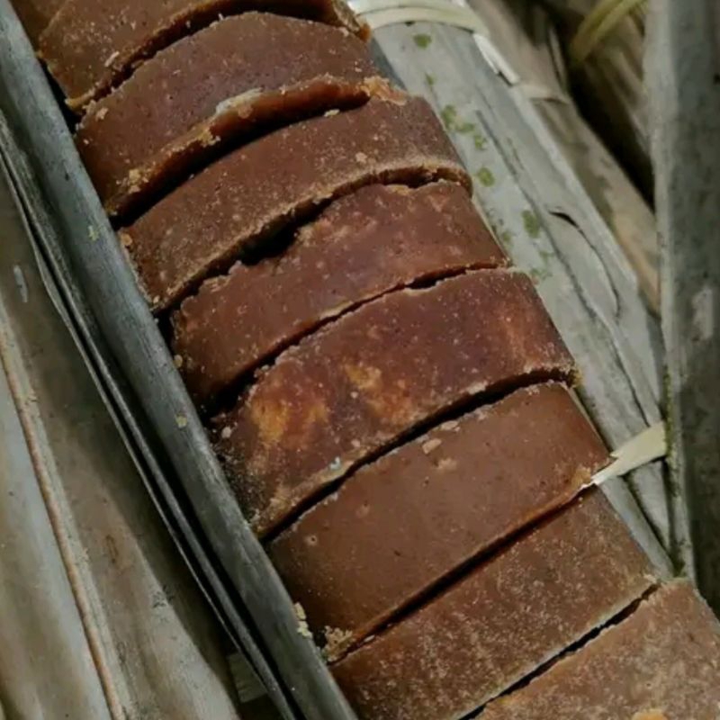 

Gula Aren Asli 100% Bungkus Daun 500 gram