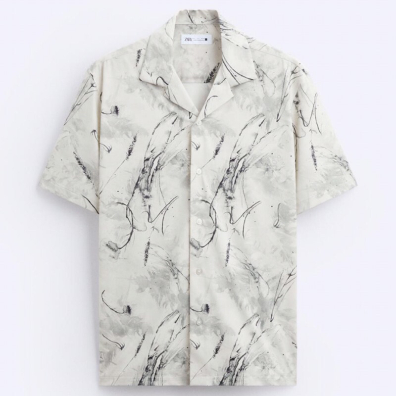 ZARA Men Abstract Print Shirt Kemeja Pria Kerah Terbuka Lengan Pendek White