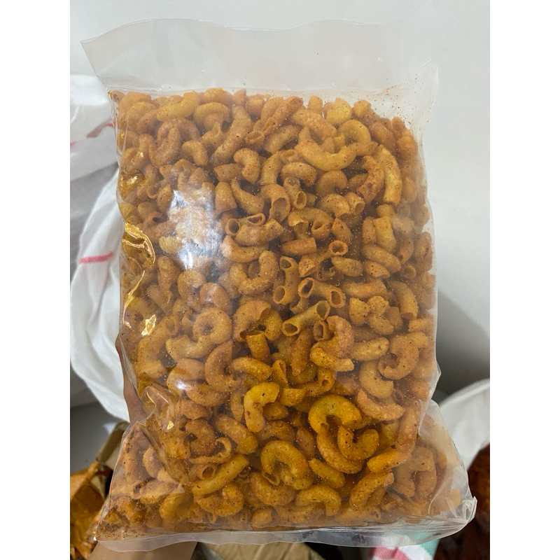

makaroni pedas daun jeruk makaroni bantat isi 500gram