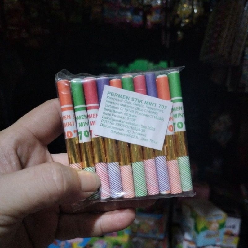 

PERMEN JADUL STIK MINT BENTUK RO K O K (1 pack 20 pcs/batang)