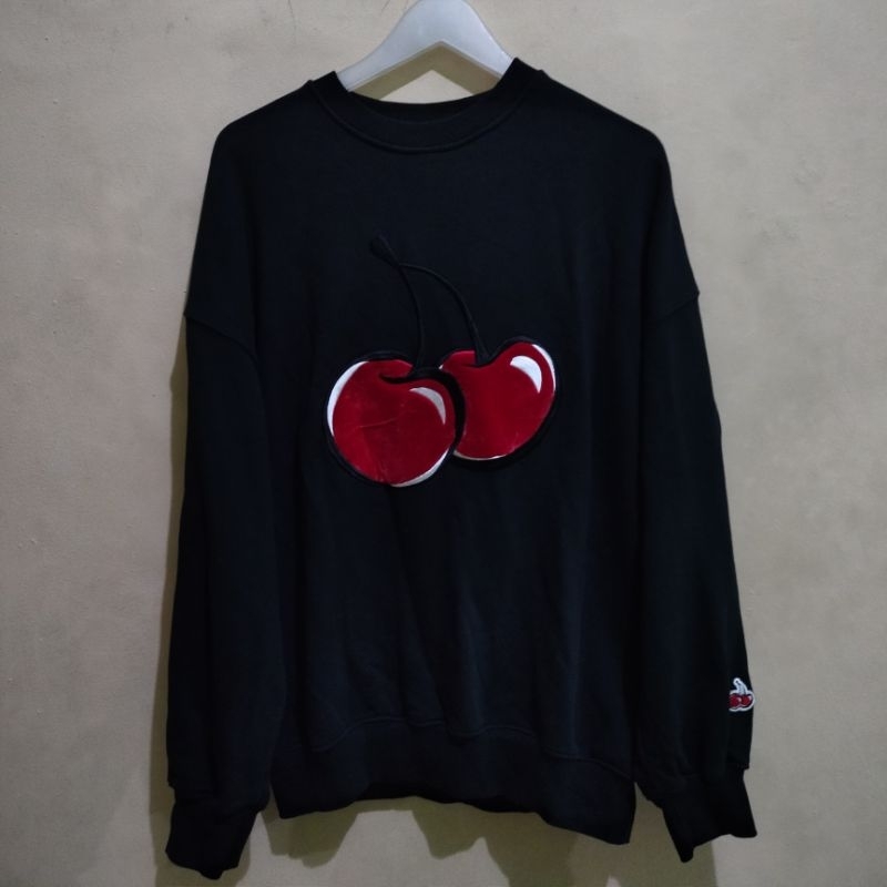 crewneck sweater kirsh cherry