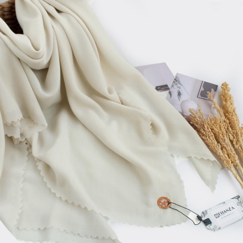 Preloved Hijab FhanzaProject - Bella Arabian Voal POWDER