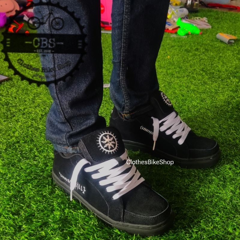 Sneakers Sepatu Kulit Asli Model gemuk Custom Not Adio