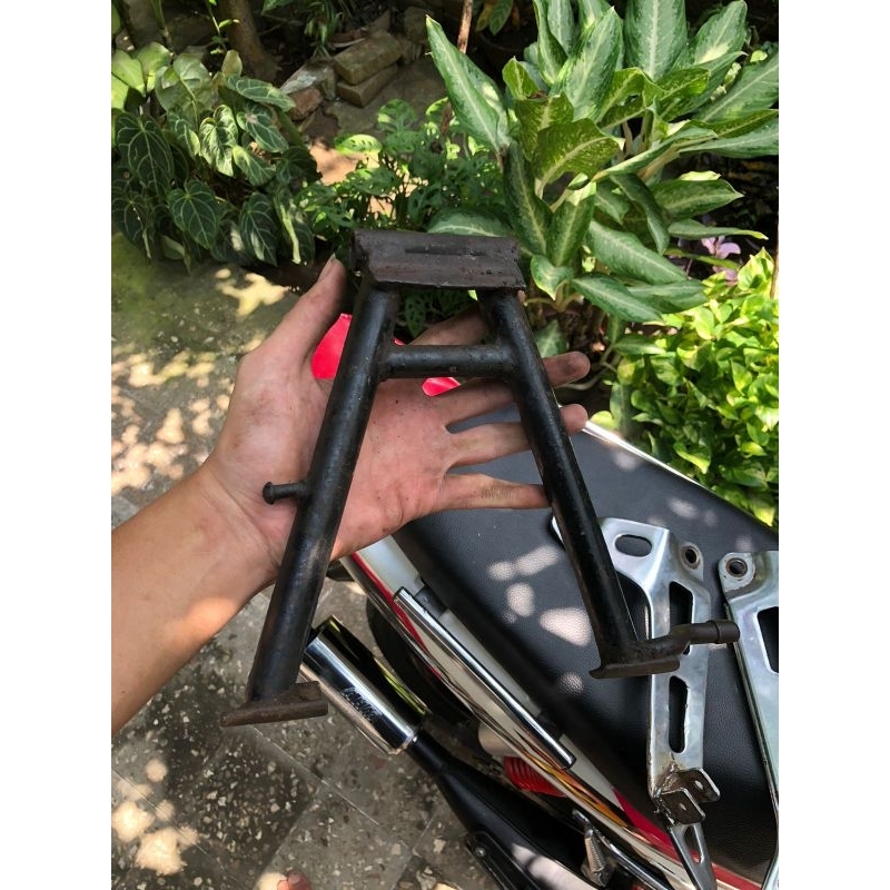 Standar tengah/Jagang tengah Fizr Fiz r Force1/F1Z/F1Z R ori copotan