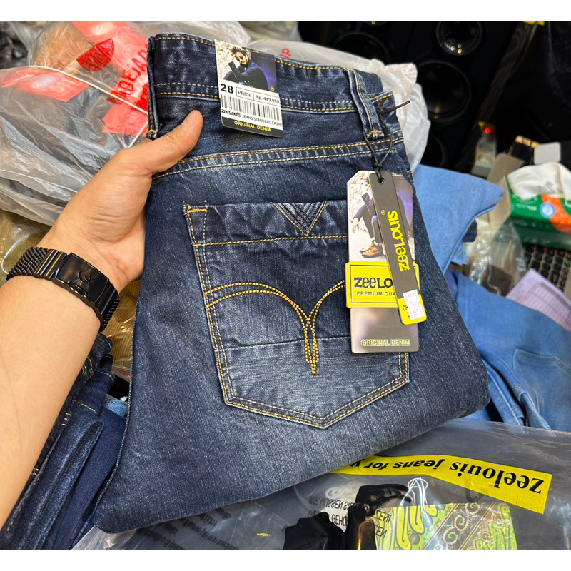 Celana panjang jeans reguler pria/celana jeans reguler/celana jeans reguler fit/celana jeans reguler