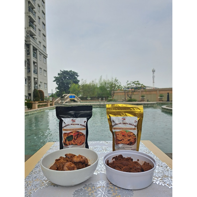 

1 DENDENG CABE MERAH/ RENDANG SAPI MEDAN & 1 RENDANG JENGKOL MEDAN 450 gram PAKET HEMAT ABIS OK FOOD