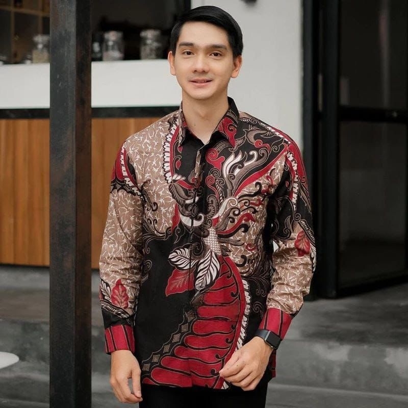 KEMEJA BATIK PRIA SANGKURIANG MERAH LENGAN PANJANG