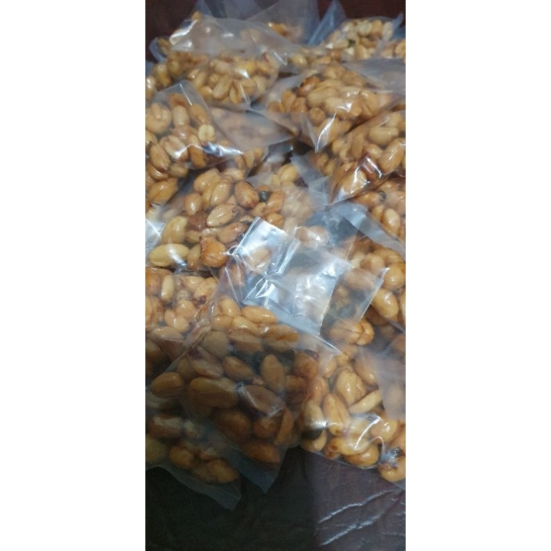 

Kacang Goreng Bawang putih daun jeruk gurih renyah 20g