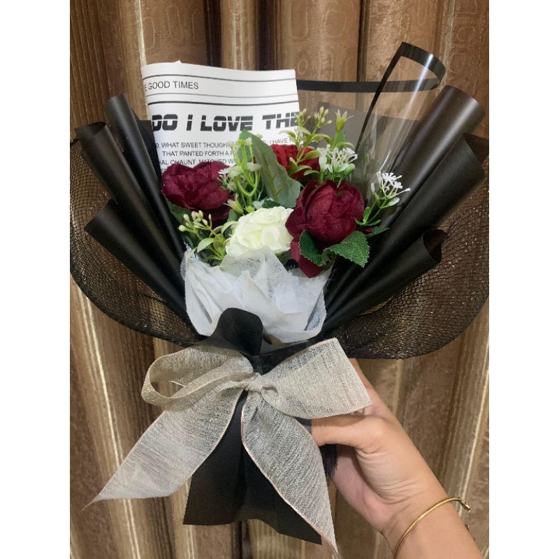 buket mini bunga artificial ( ukuran 20x25 cm kurang lebih)