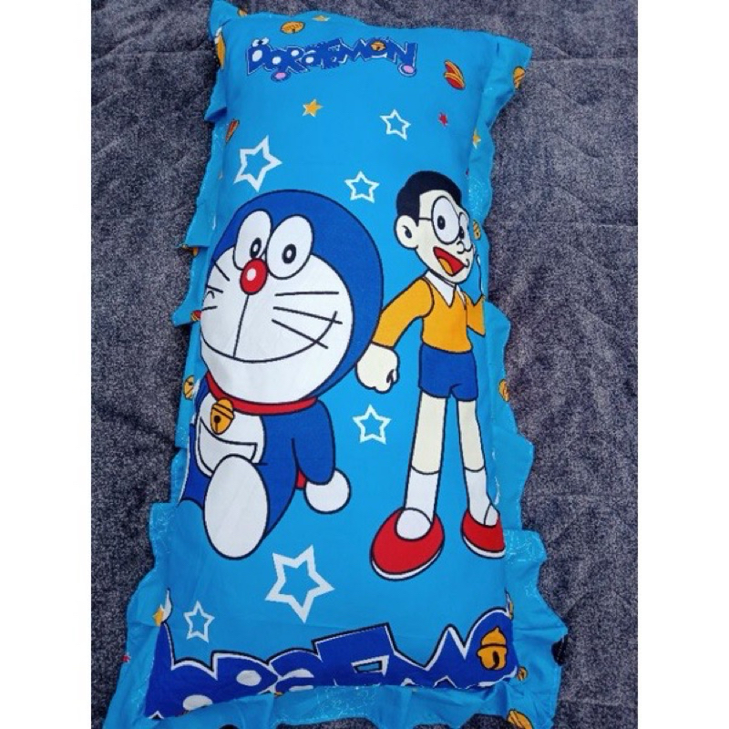 Sarung bantal cinta / Sarung bantal cinta doraemon / Sarung bantal karakter